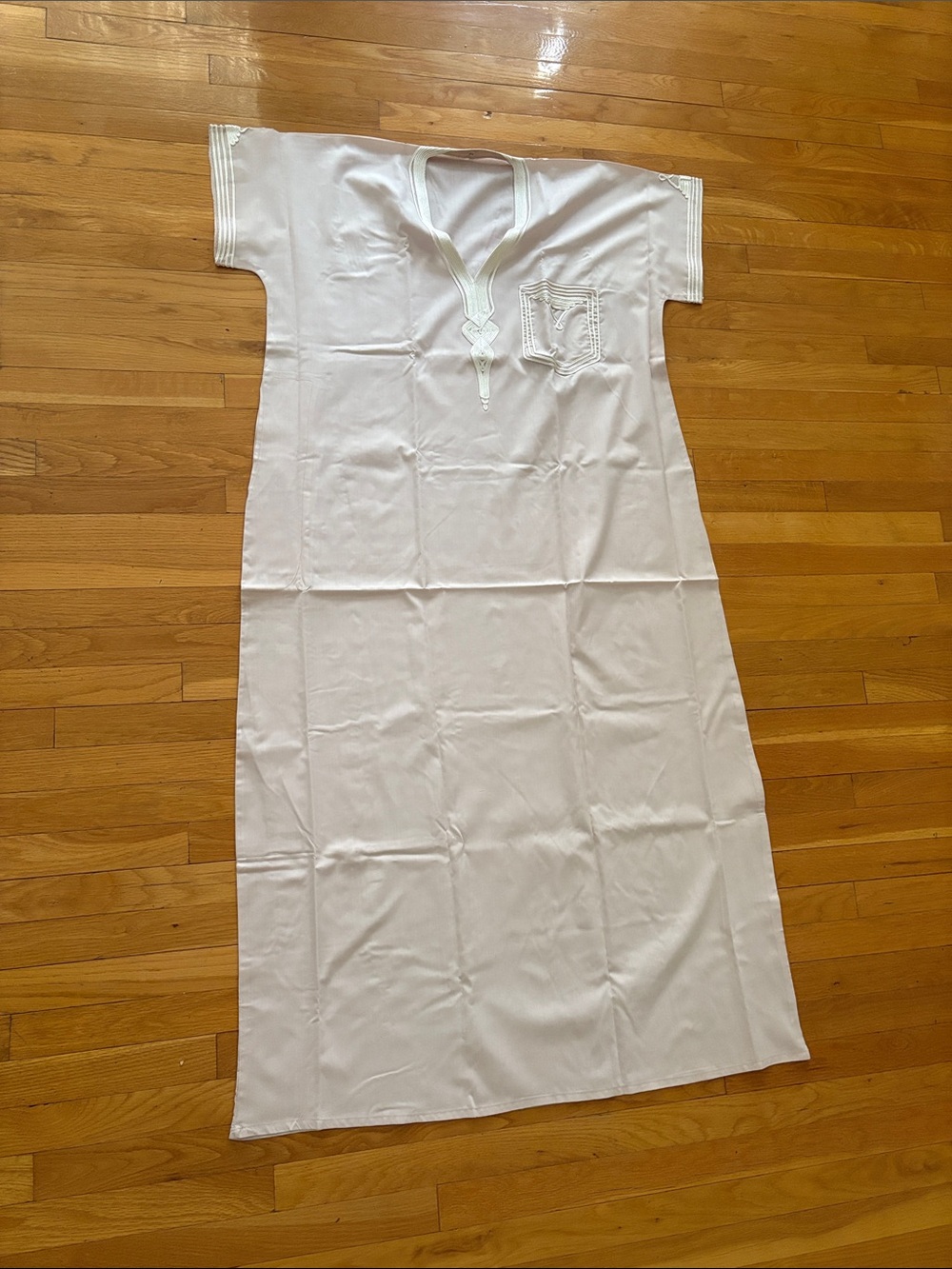 White Embroidered V-Neck Caftan